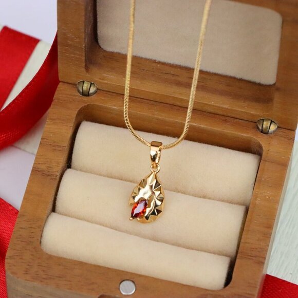 "Gold Teardrop Pendant with Marquise Red Stone and Textured Design, XPPT1722 - Picture 10 of 13